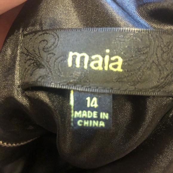 Maia Red and Black Dress - Picture 4 of 4